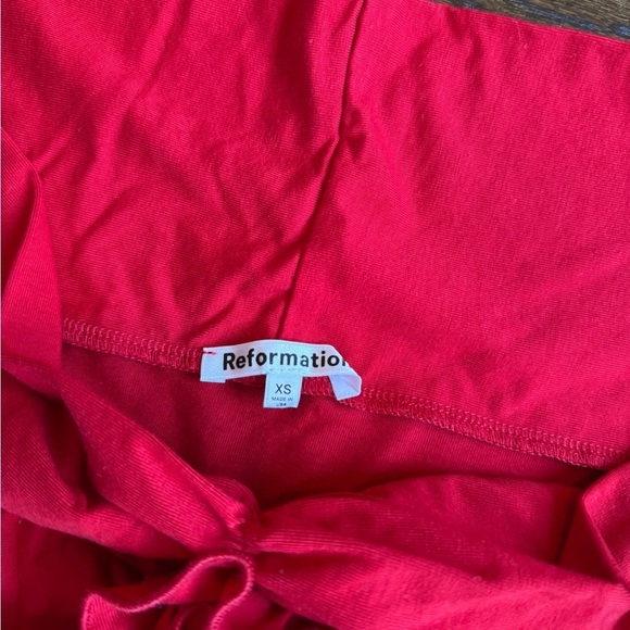 Reformation Elegant Red Off-Shoulder Top - Picture 4 of 4